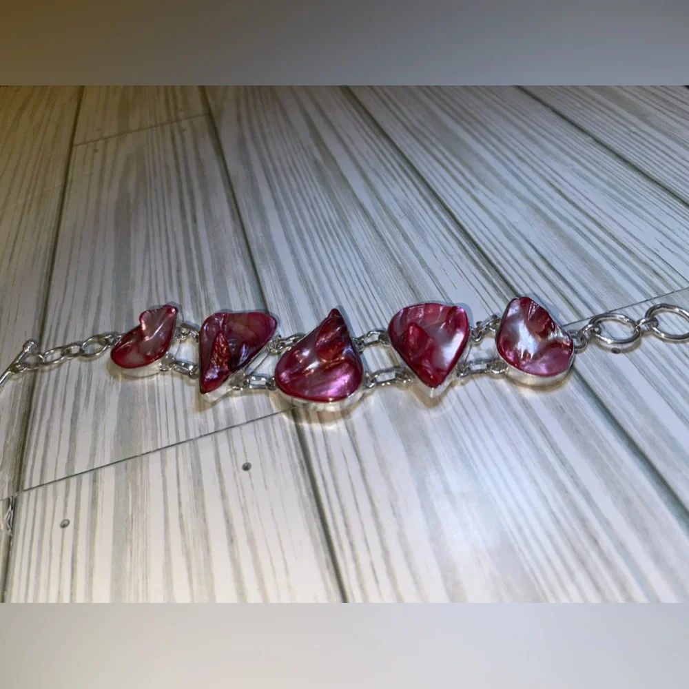Mother Of Pearl- red Bracelet - Picture 1 of 15